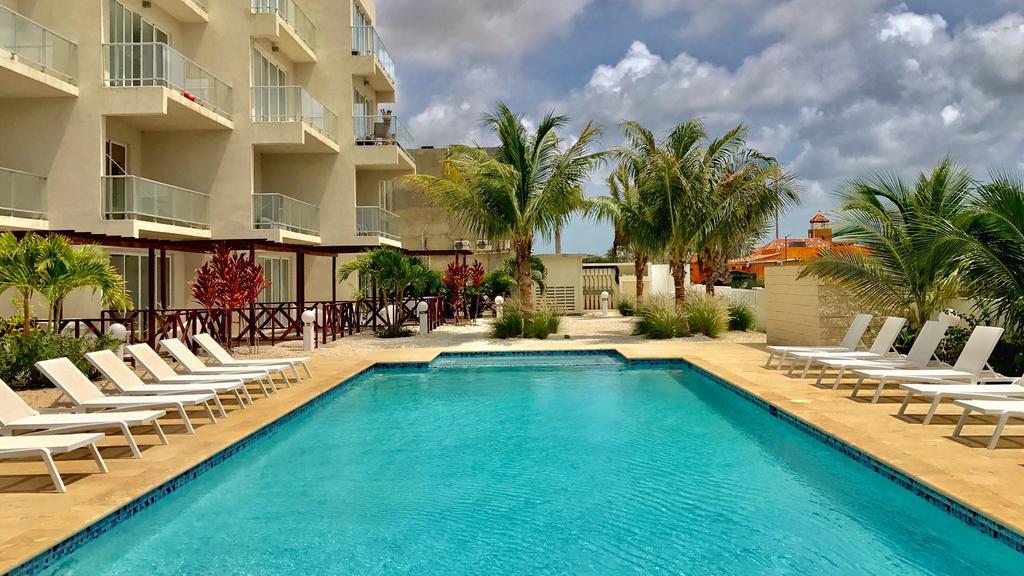 Large Luxury On Palm * Palm Beach