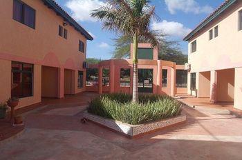 Flamingo 3*