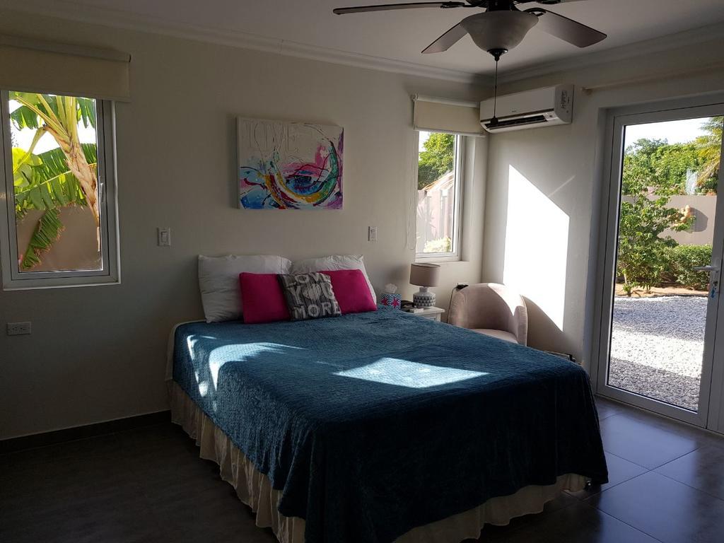 Mirhar Studio Apartment Savaneta