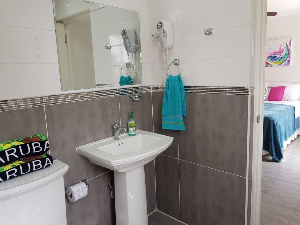 Mirhar Studio Apartment Savaneta
