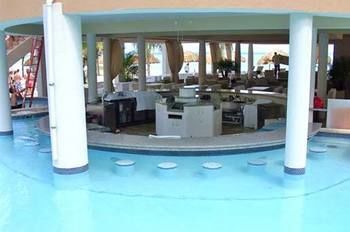 Tropical Digs 4* Oranjestad
