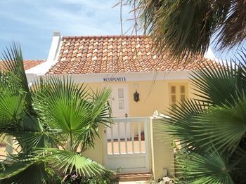 Aruba Cunucu Aparthotel 3*