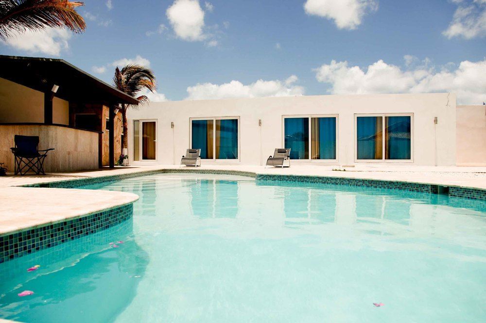Genesis Bed & Breakfast 3*