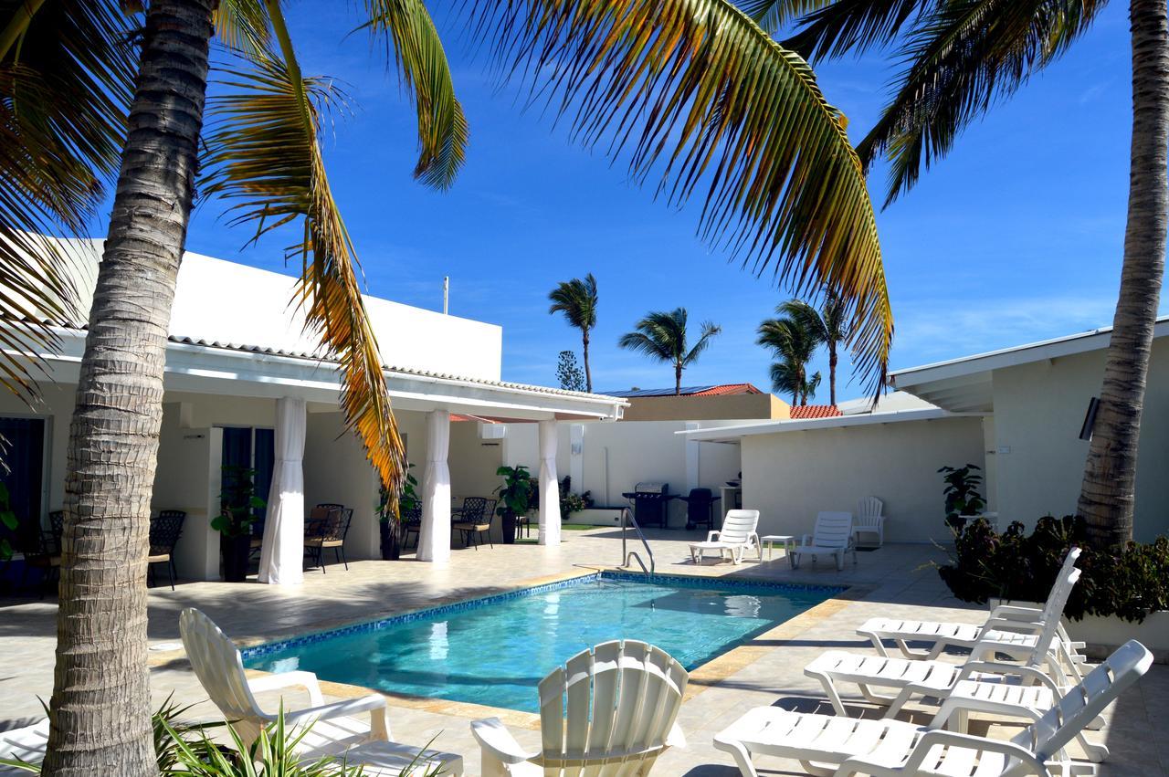 Aruba Suites Hostel *