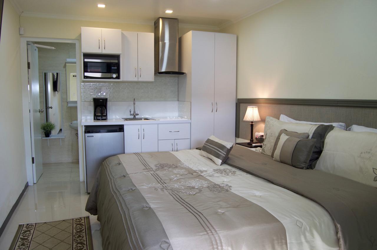Aruba Suites Hostel