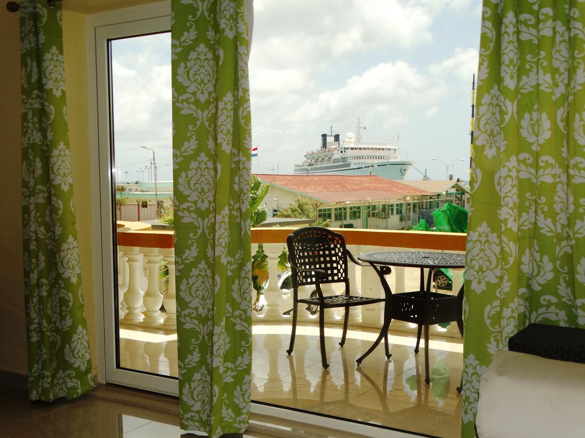 Bay Harbor *