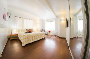 Hotel Modern Aruba 3*