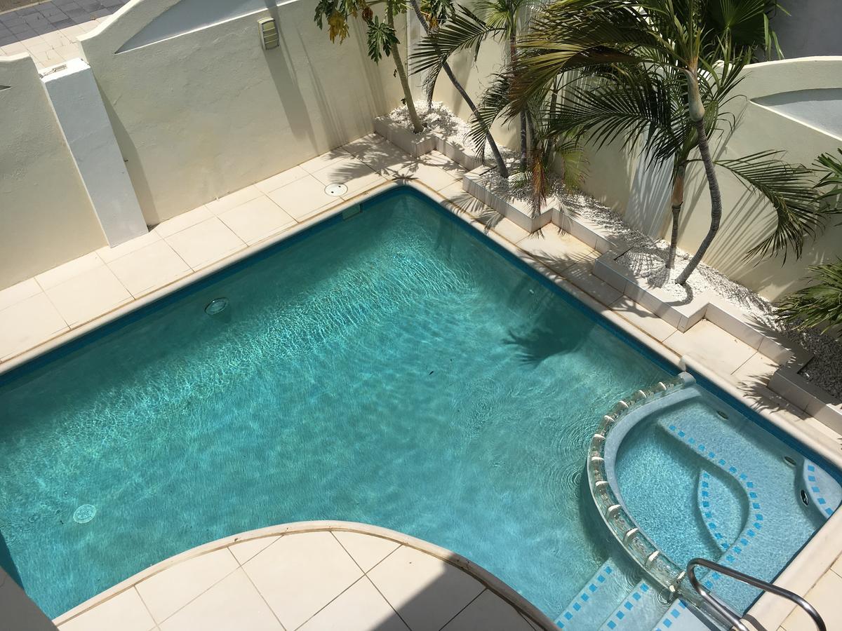 The Palm Apartment *