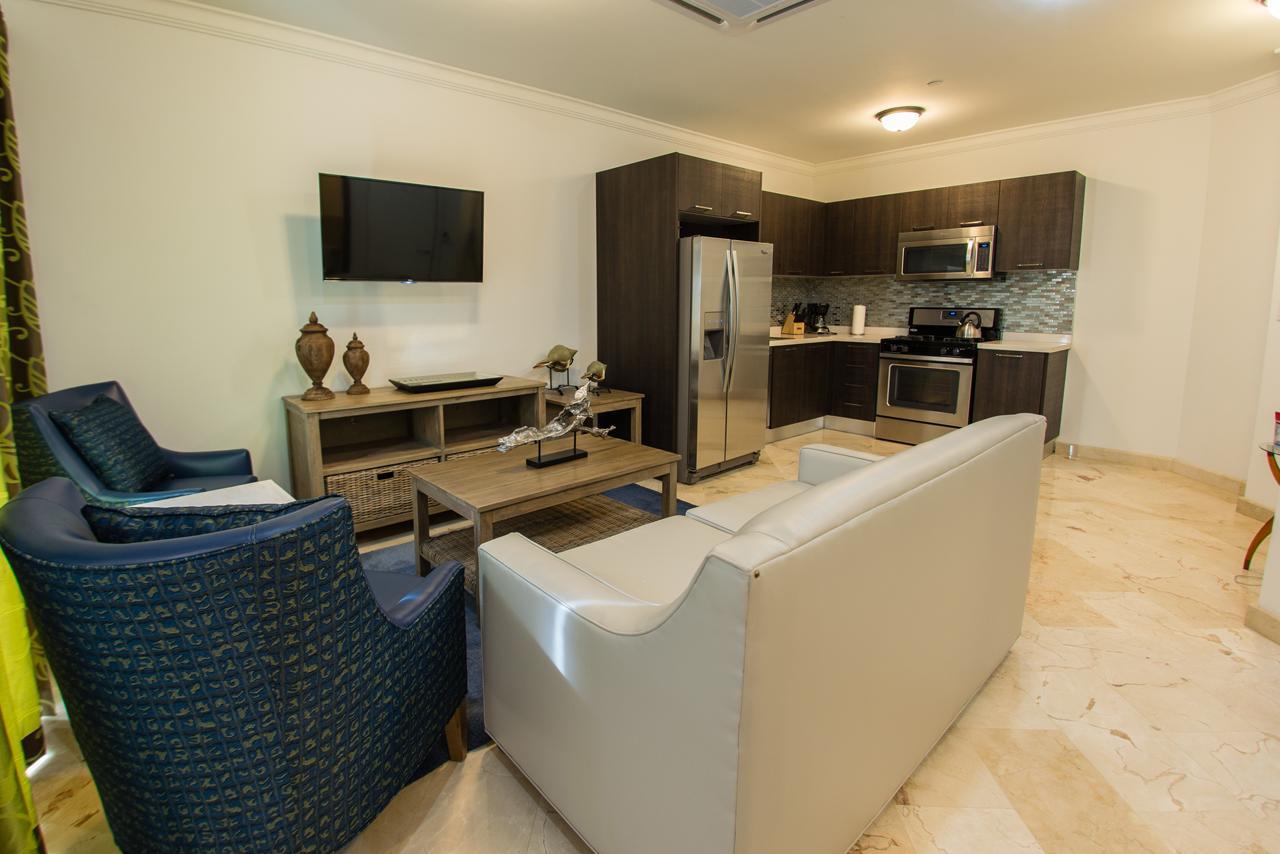 Acropolis Palm Beach