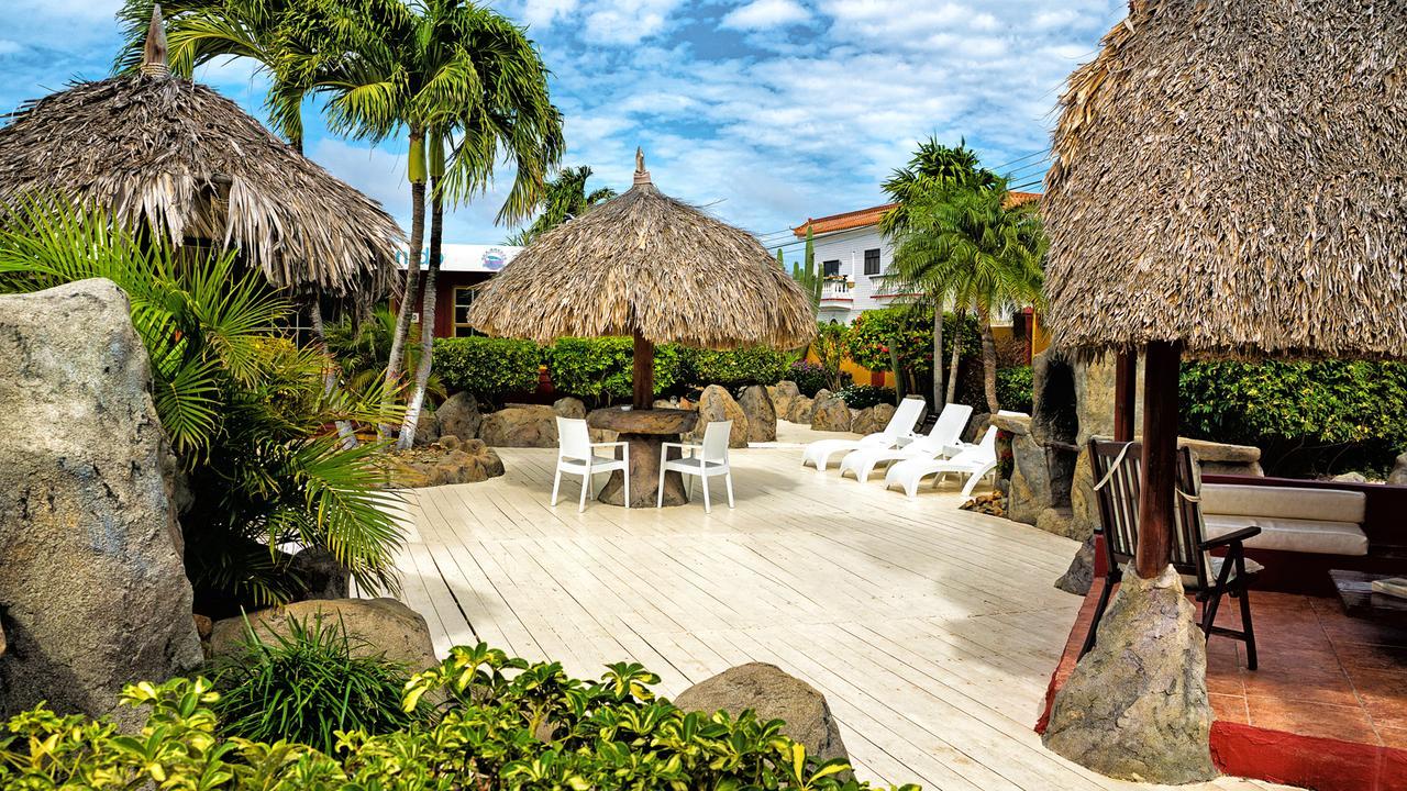 Sea Breeze Apartment *