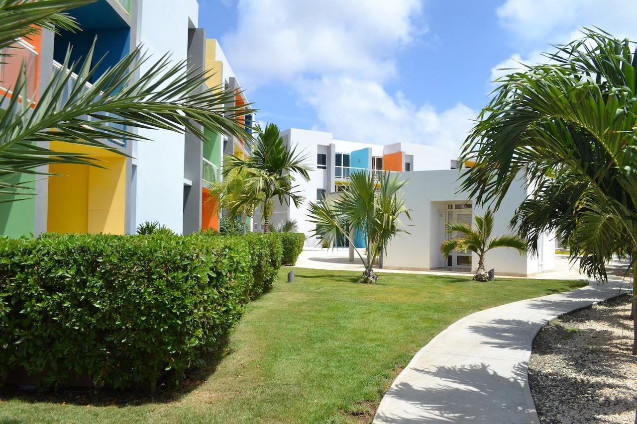 Isla Bonita Residences *