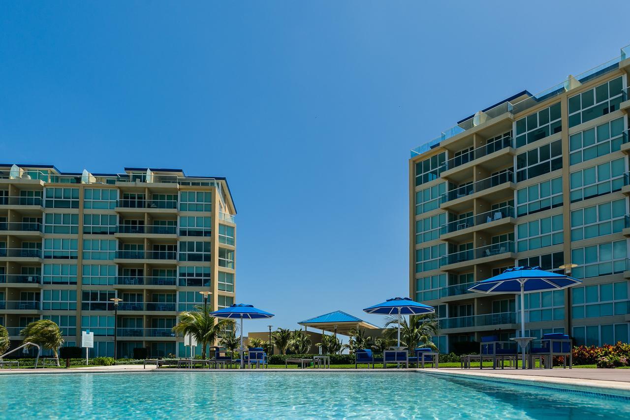 Blue Residences Aparthotel