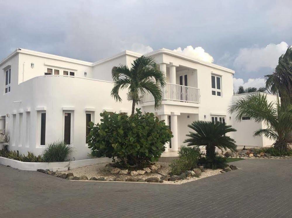 Genesis Bed & Breakfast Hotel Aruba