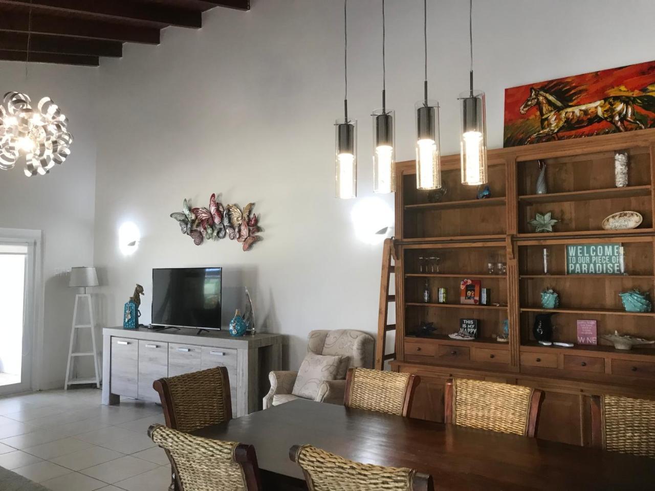 Arashi Beach Villa