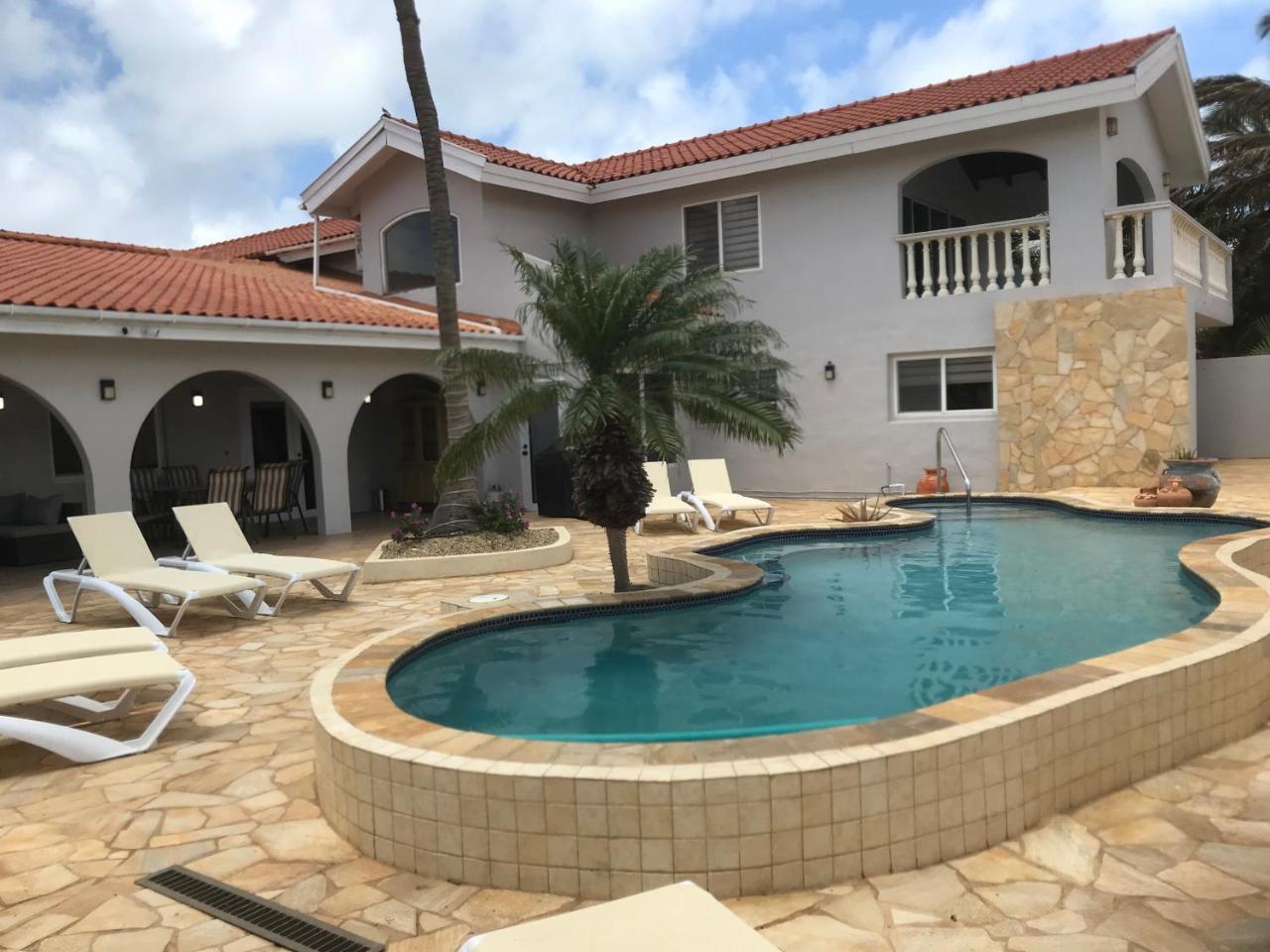 Arashi Beach Villa Noord