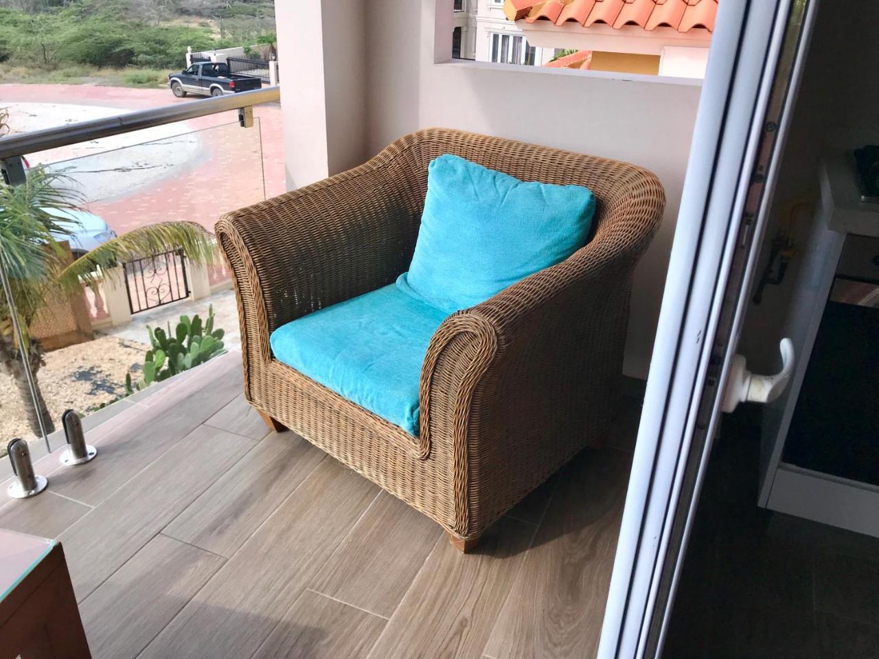Cozy Apartment,2minutes To Hotels, Ritz Carlton, Palm Beach *