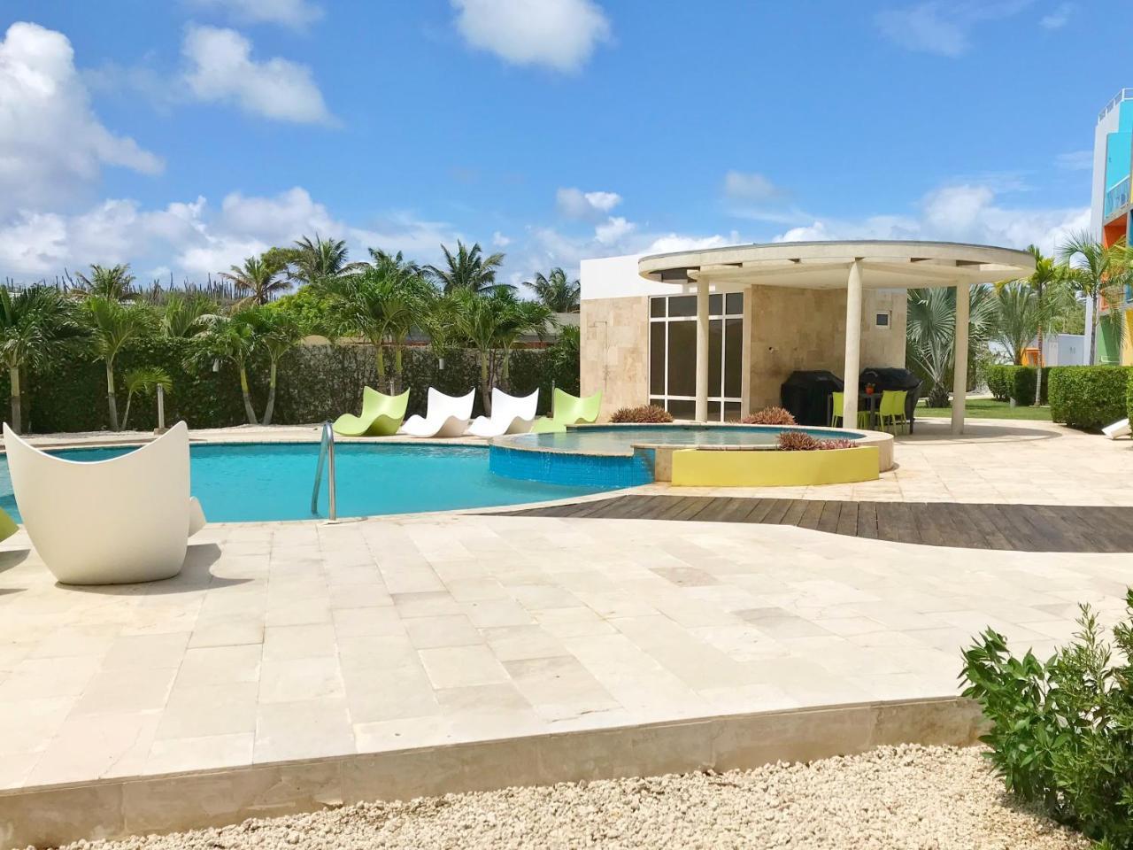 Isla Bonita Tropical 107 * Palm Beach
