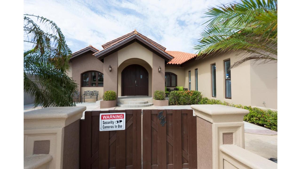 Aruba Palm Beach House Casa de férias Noord