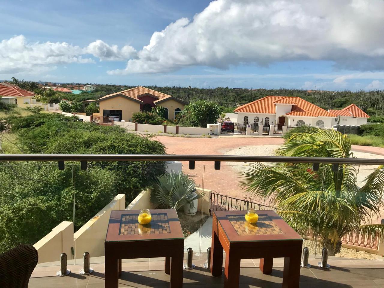 Apartamento Cozy Apartment,2minutes To Hotels, Ritz Carlton, Palm Beach