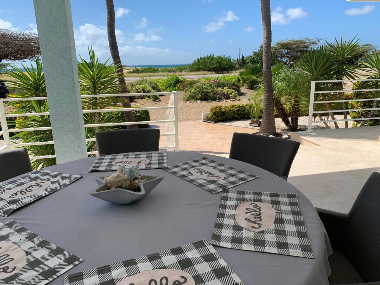 Malmok Ocean Front Villa *