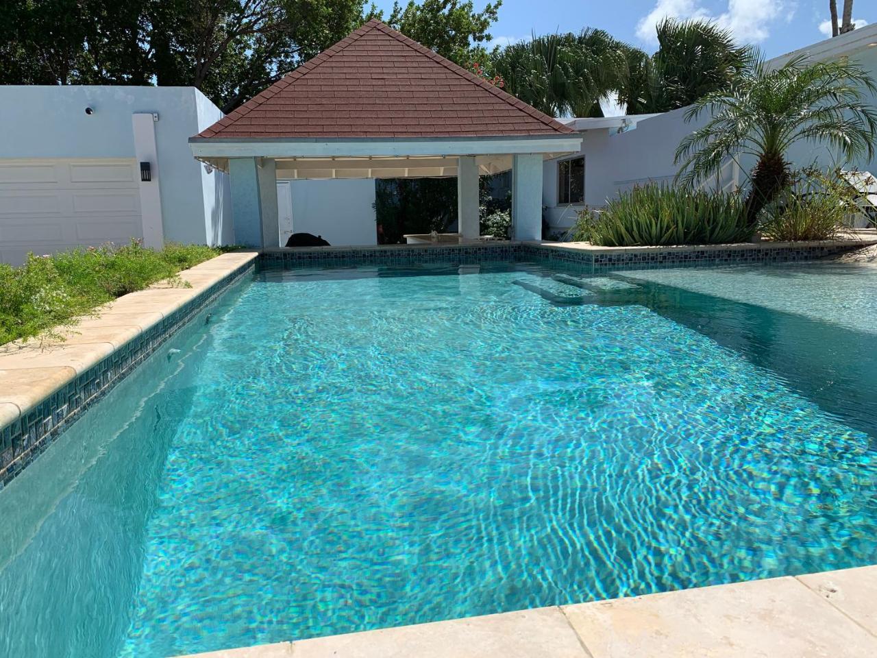 Malmok Ocean Front Villa Palm Beach