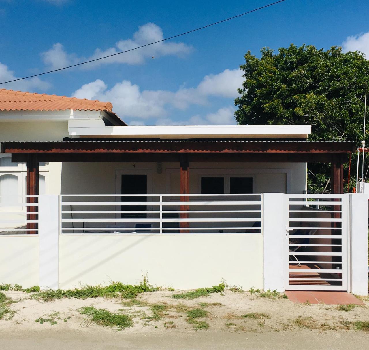 Aruba Roks * Savaneta