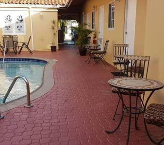 Sea Breeze Town Apartment