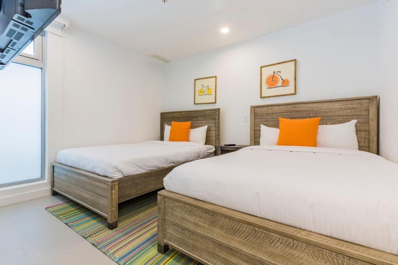 Apartment Azure Residences Palm Beach