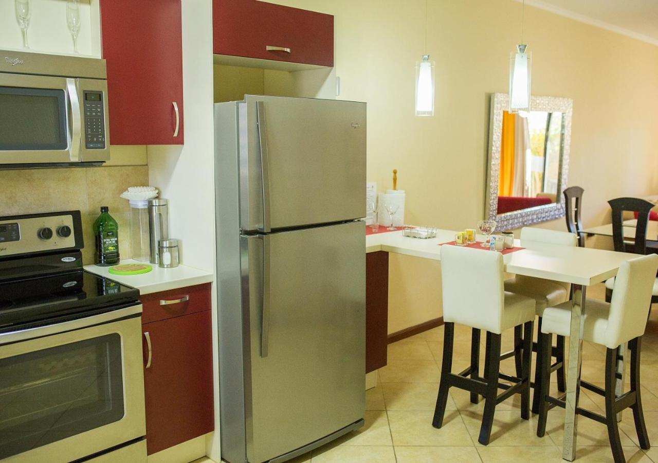 Gold Coast Luxury One Floor * Palm Beach