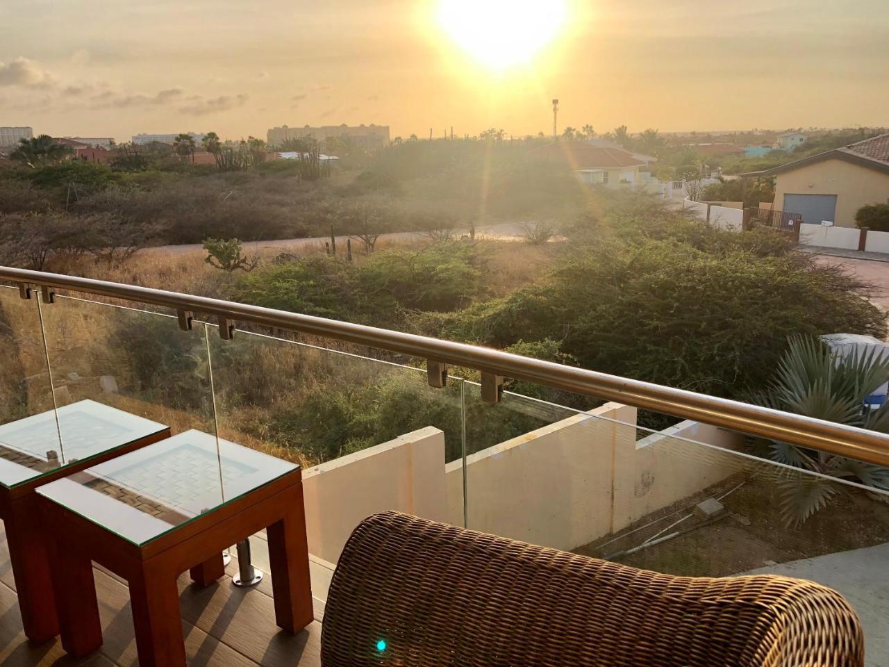 Apartamento Cozy Apartment,2minutes To Hotels, Ritz Carlton, Palm Beach *