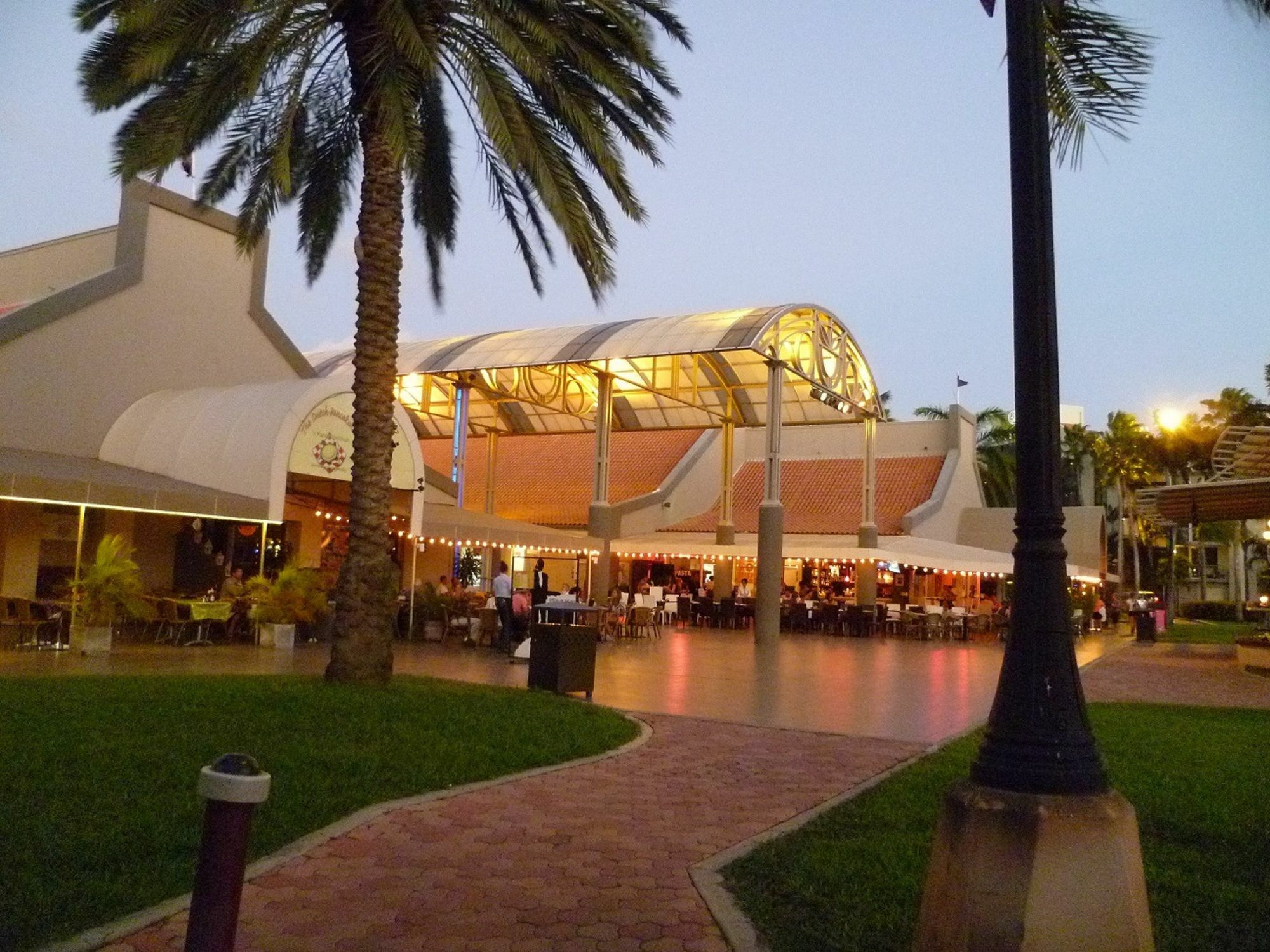 Flamboyant Garden Aparthotel 4*