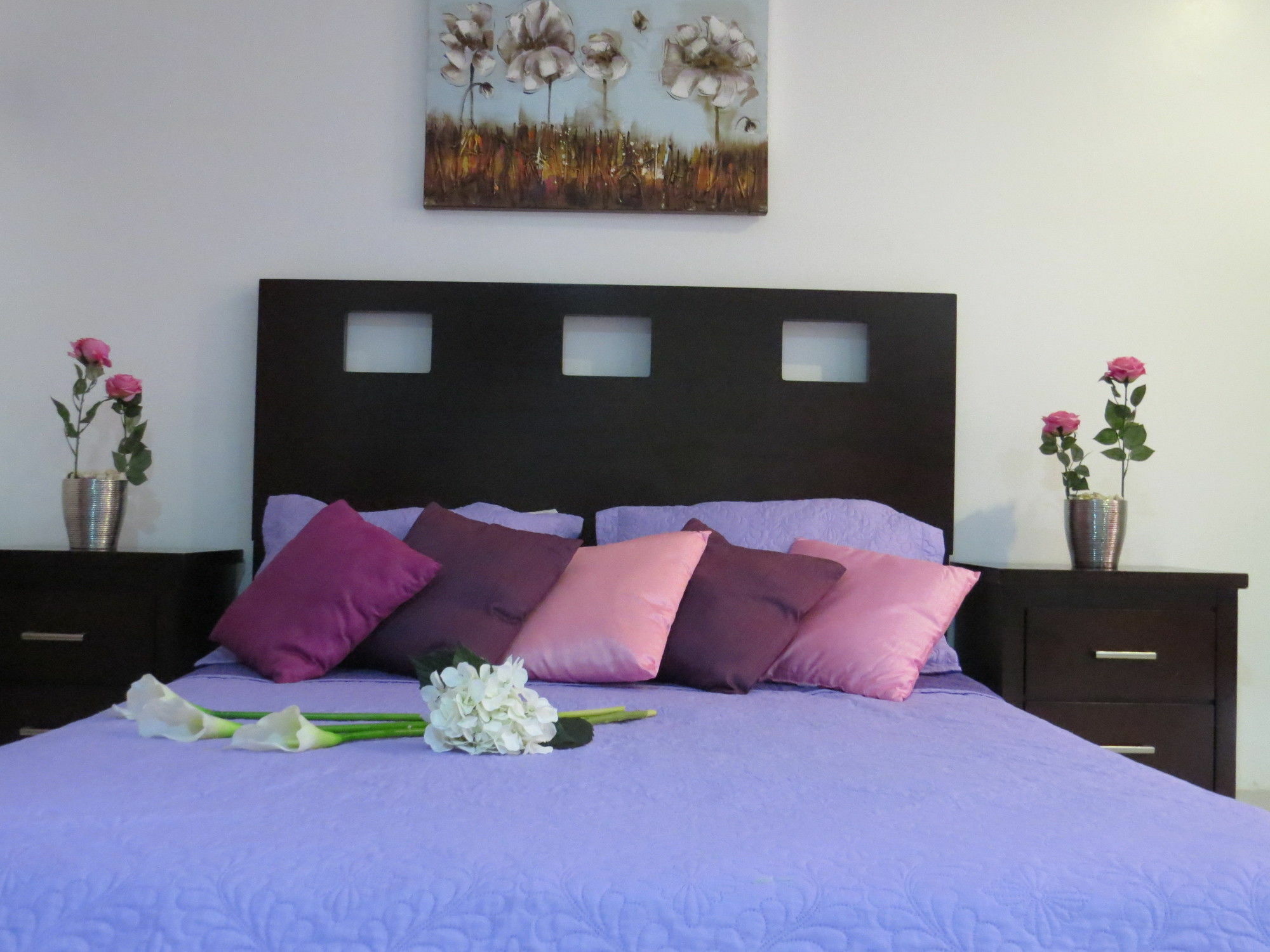 Apartment & *
