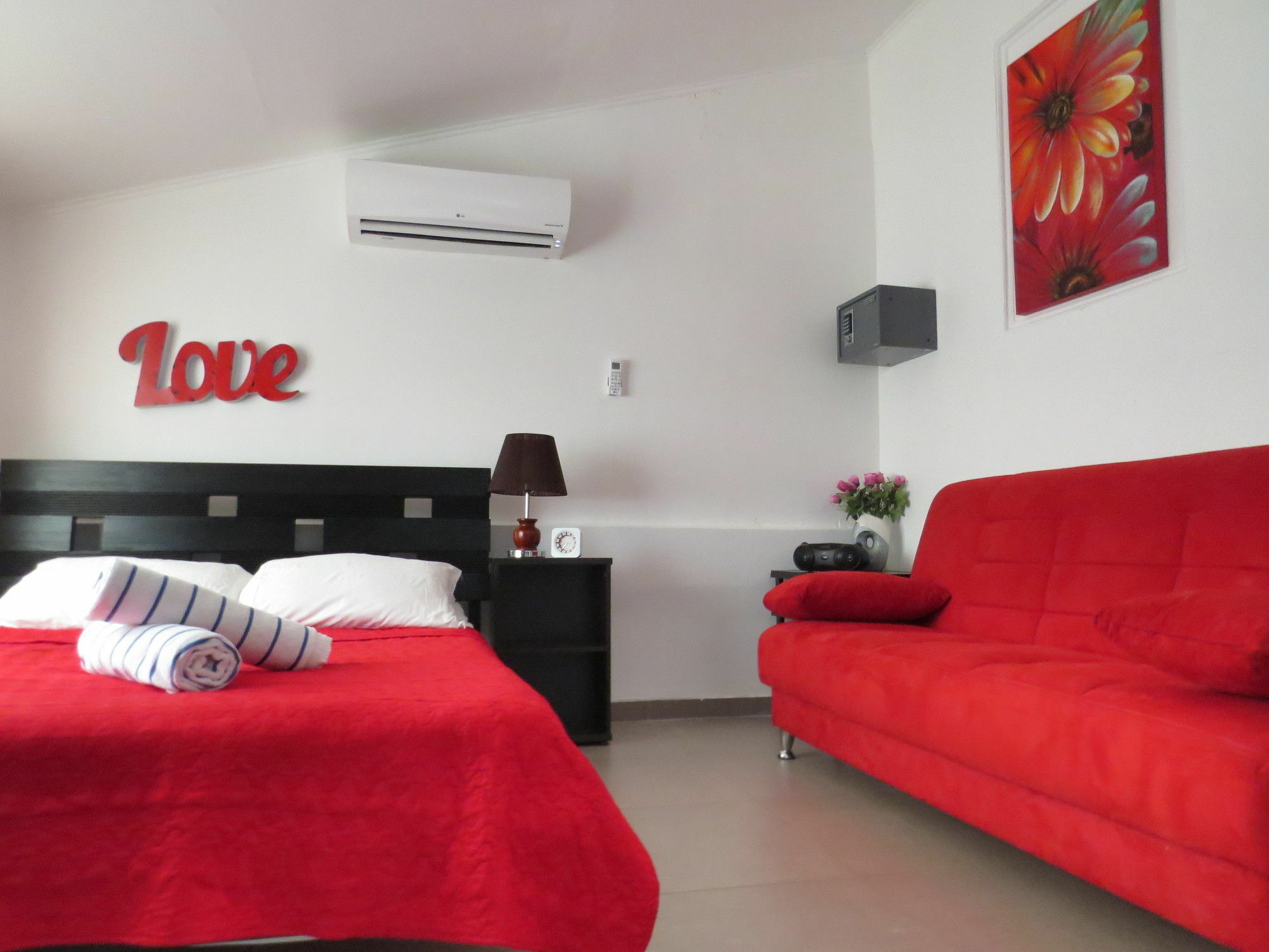 & Apartment *