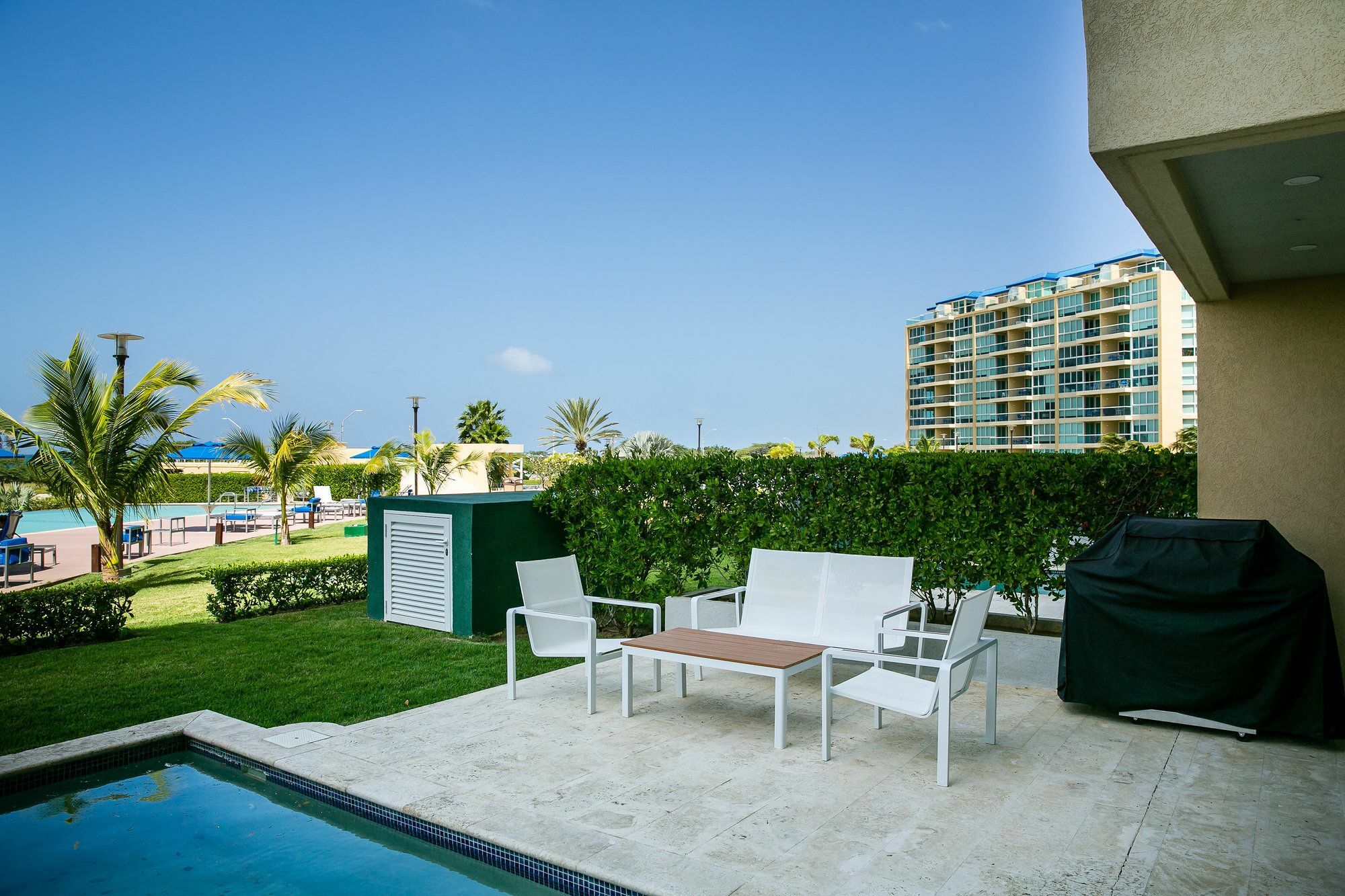 Blue Residences Aparthotel