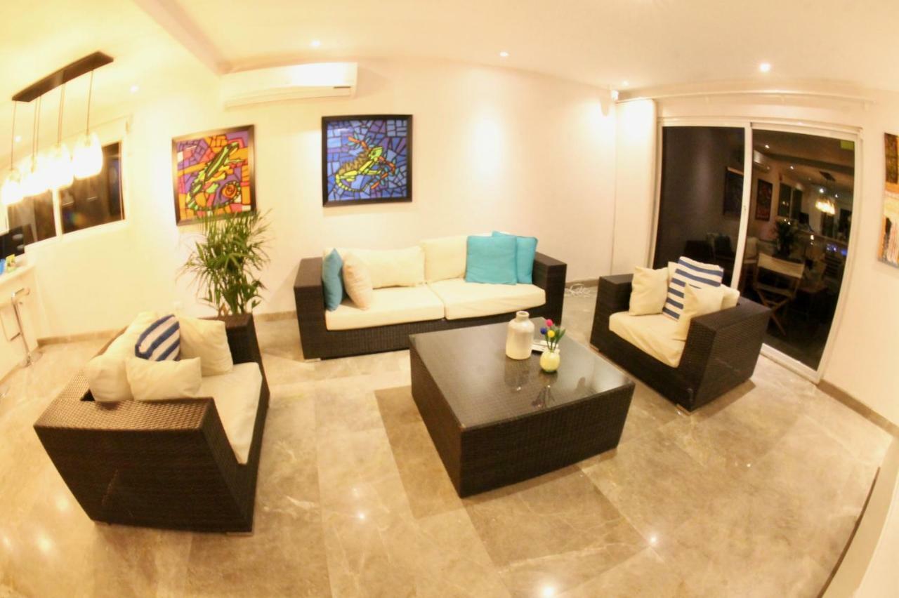 Eagle Luxury House, Walking Distance To The Palm Beach