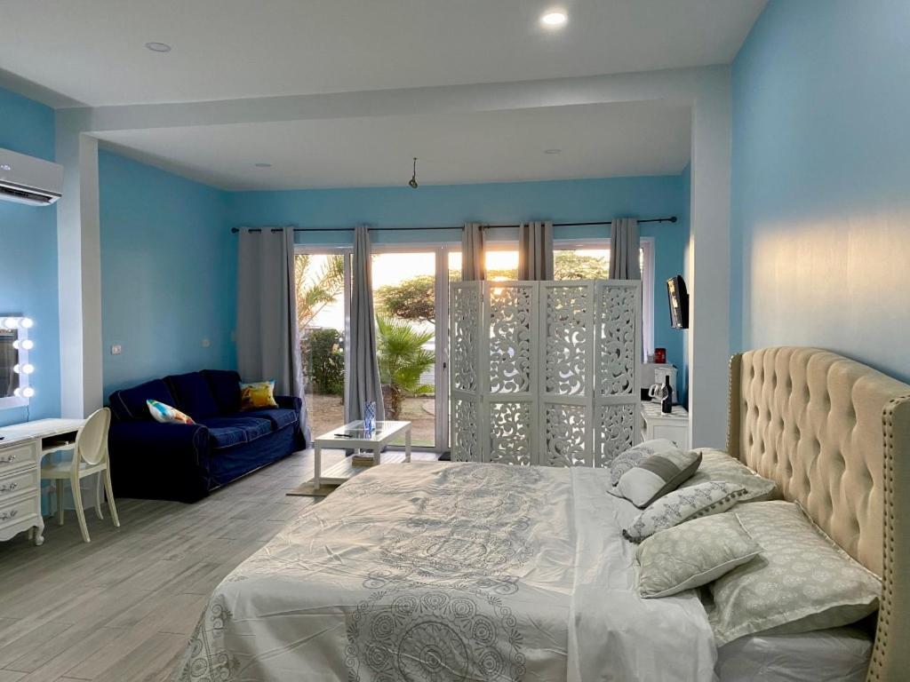 Boca Catalina Beachfront Palm Beach
