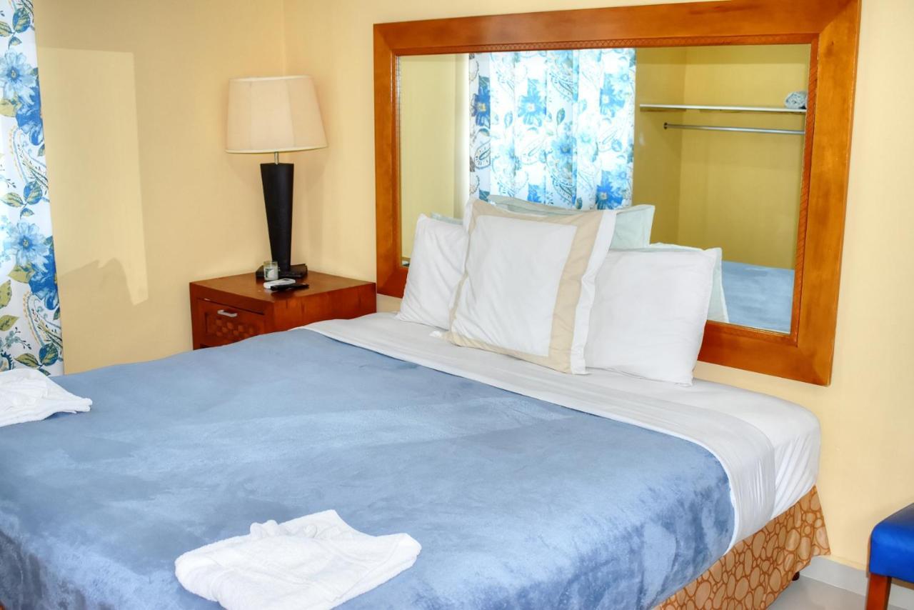 Palm Retreat Hotel 3*
