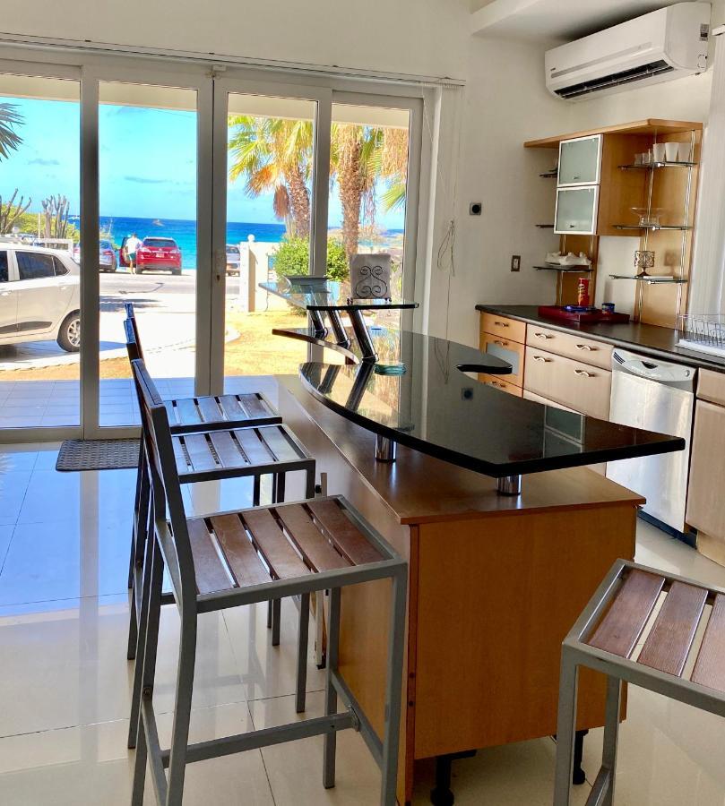 Boca Catalina Beachfront Apartment *
