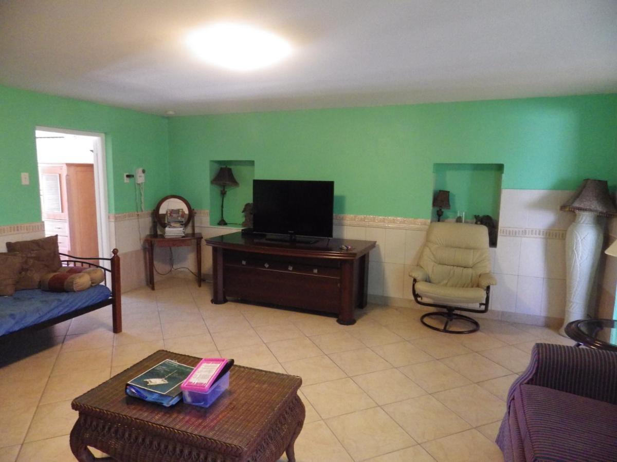 Aparthotel Aruba Cunucu 3*