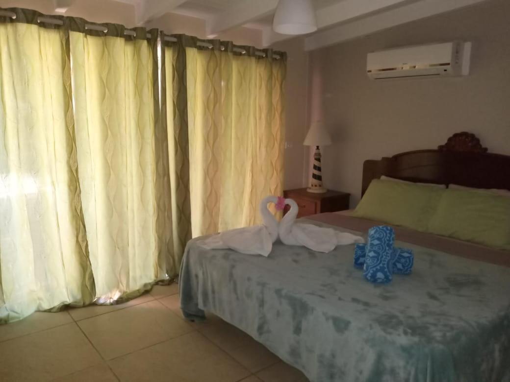 Salina Cerca Apartment Palm Beach