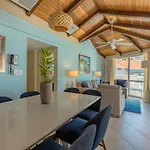 Playa Linda Beach Resort