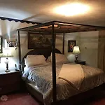 Club Arias Bed & Breakfast