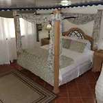 Club Arias Bed & Breakfast