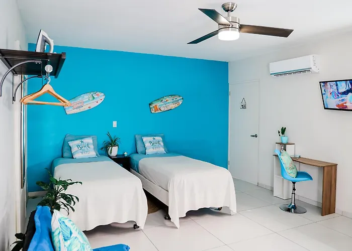 Flip Flop Apartment 84