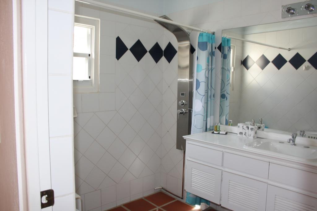 Hotel Karibu Aruba Palm Beach