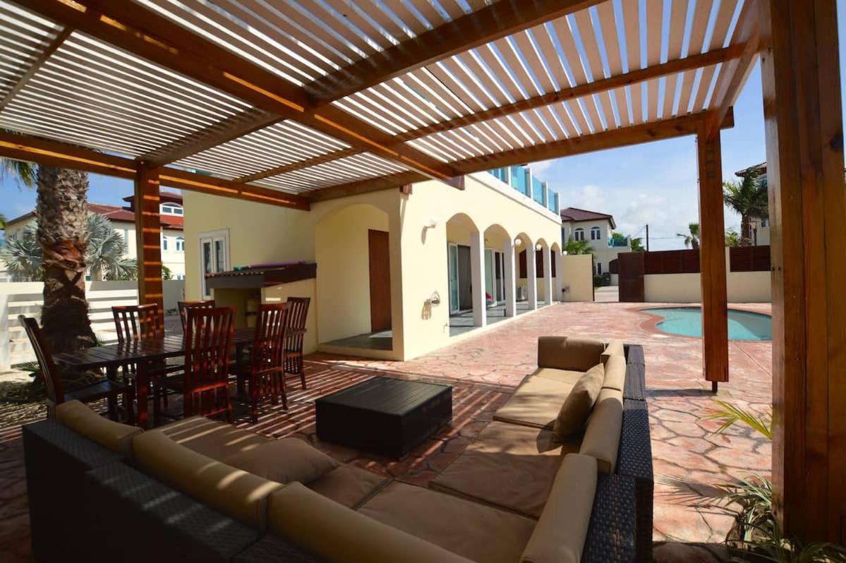 Merlot Villas Aruba Pousada *