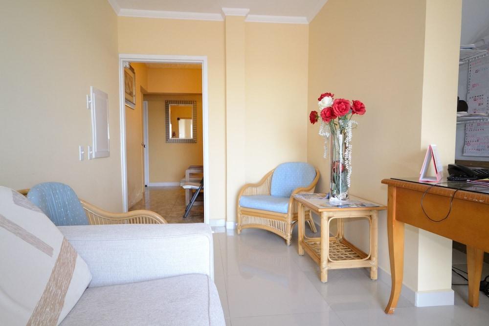 Sandra Tours 3* Palm Beach