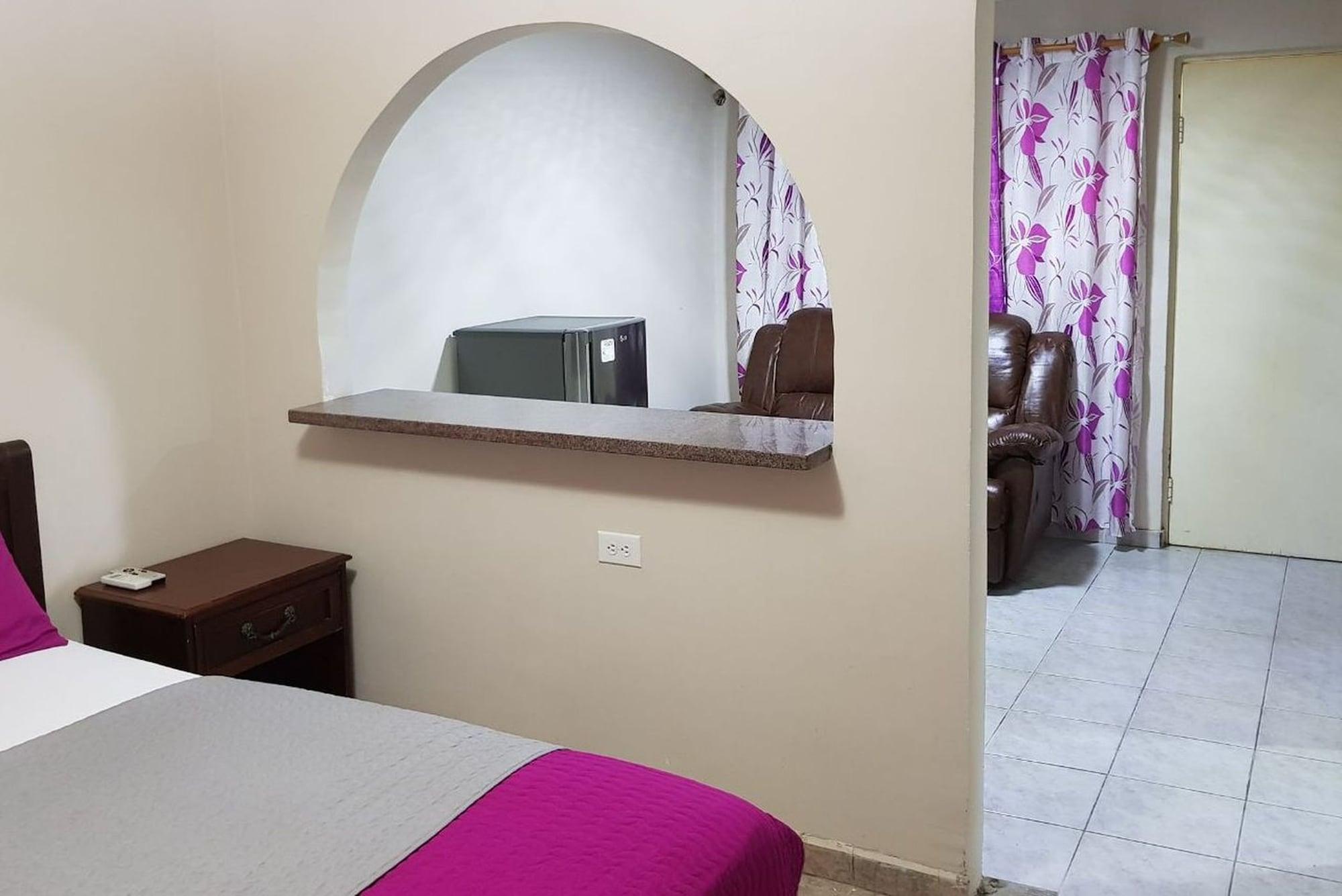 California Aruba Hotel 2*