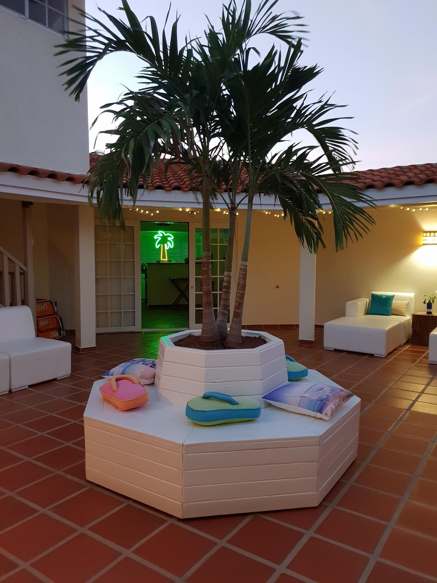 Hotel Karibu Aruba Palm Beach