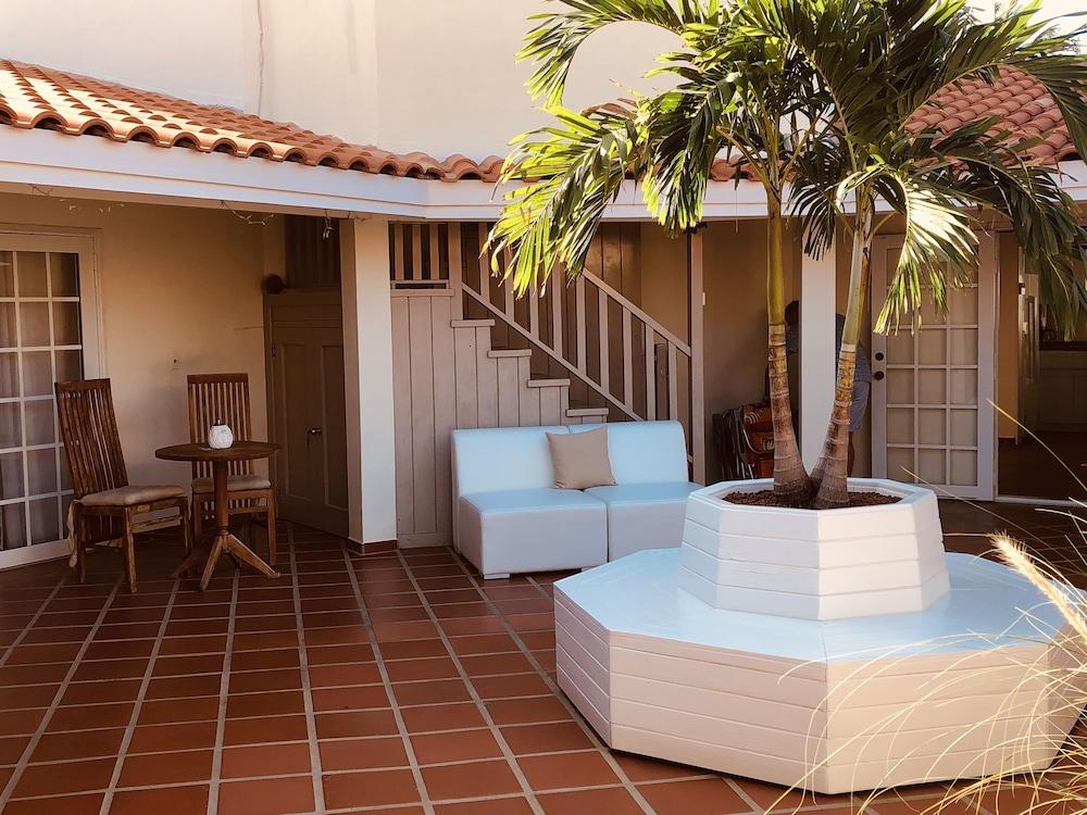 Karibu Aruba 4* Palm Beach